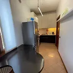-piazza Mazzini- 120 Mq - 2 - 2 Bagni E Garage Apartamento