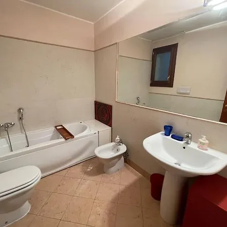 -piazza Mazzini- 120 Mq - 2 - 2 Bagni E Garage Apartmán