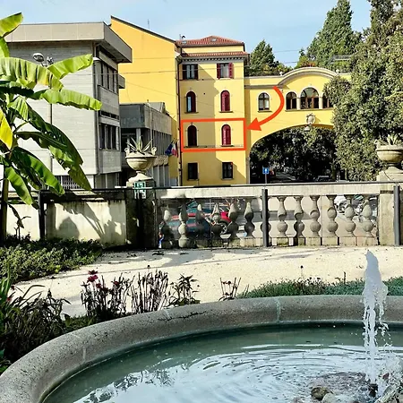 -piazza Mazzini- 120 Mq - 2 - 2 Bagni E Garage