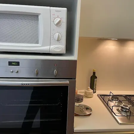 Appartement -piazza Mazzini- 120 Mq - 2 - 2 Bagni E Garage *
