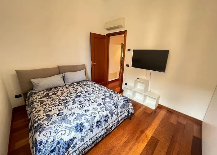 -piazza Mazzini- 120 Mq - 2 - 2 Bagni E Garage * Padua