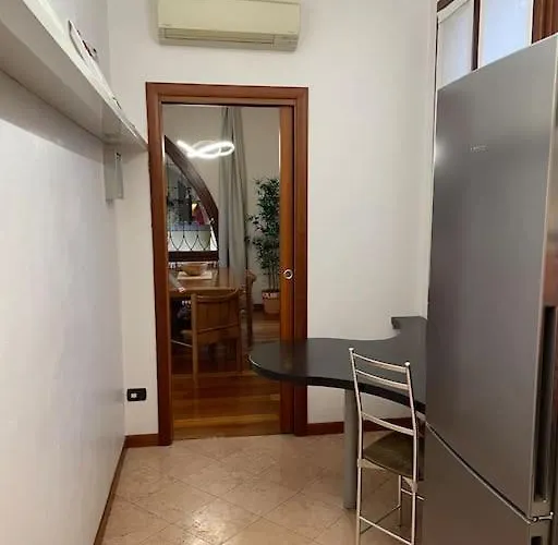 -piazza Mazzini- 120 Mq - 2 - 2 Bagni E Garage * Padua