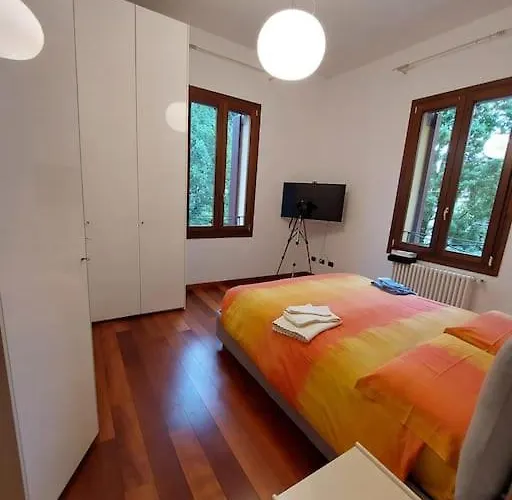 Apartmán -piazza Mazzini- 120 Mq - 2 - 2 Bagni E Garage Padova
