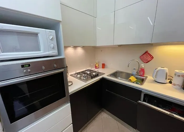 -piazza Mazzini- 120 Mq - 2 - 2 Bagni E Garage * Padua