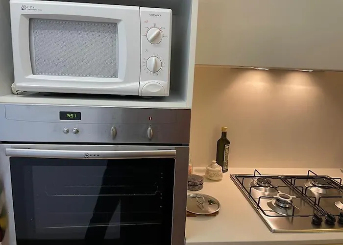 Apartment -piazza Mazzini- 120 Mq - 2 - 2 Bagni E Garage *